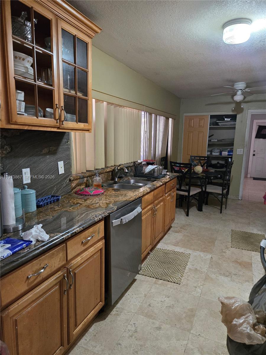 SAN SEBASTIAN UNIT NO 5 - Residential