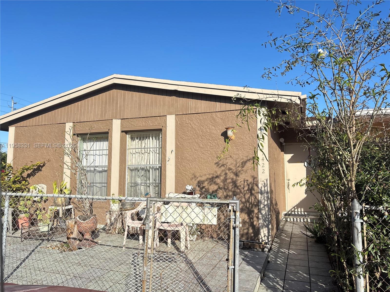 VISTA VERDE TOWNHOUSE SEC - Residential