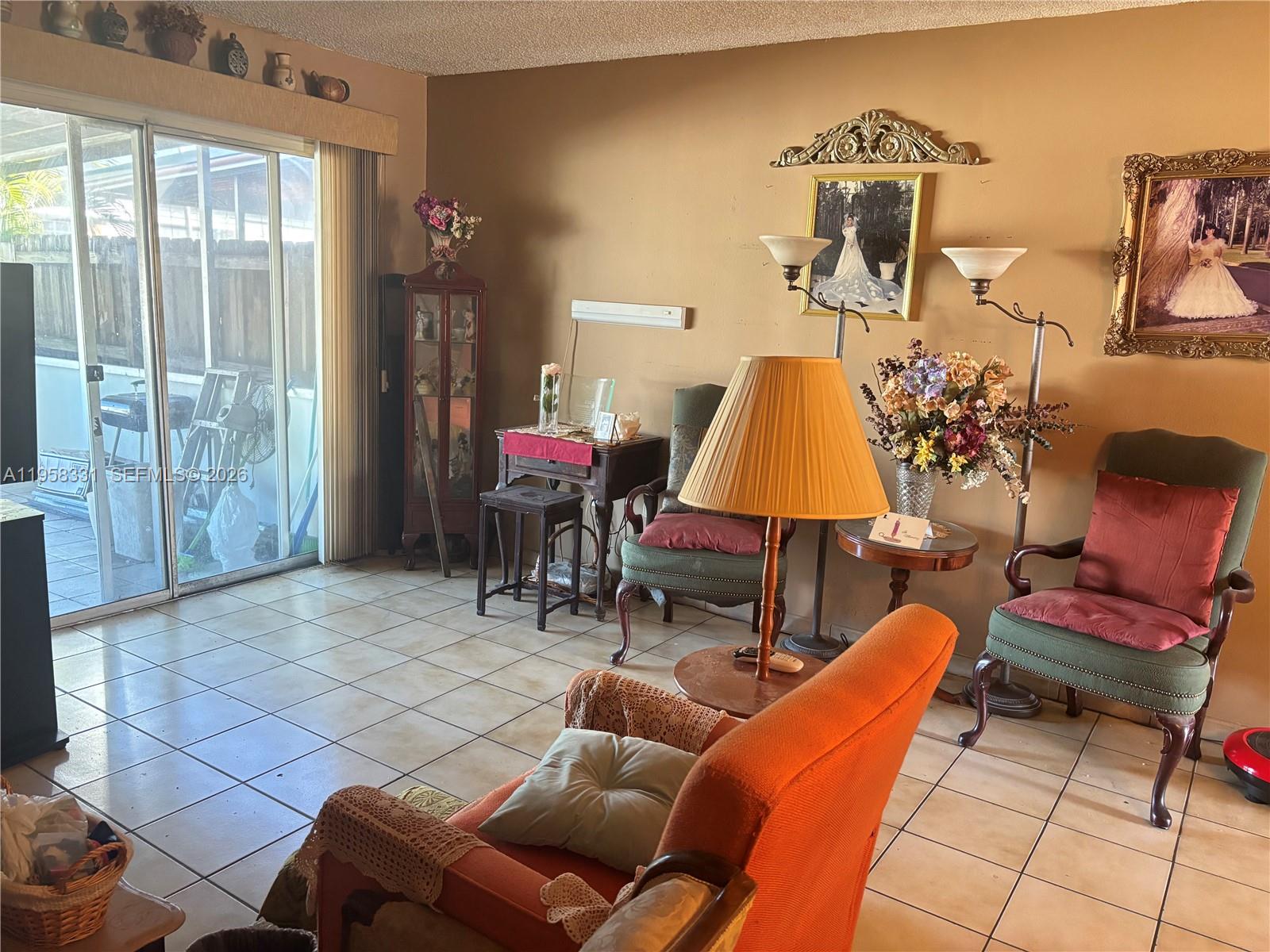 VISTA VERDE TOWNHOUSE SEC - Residential