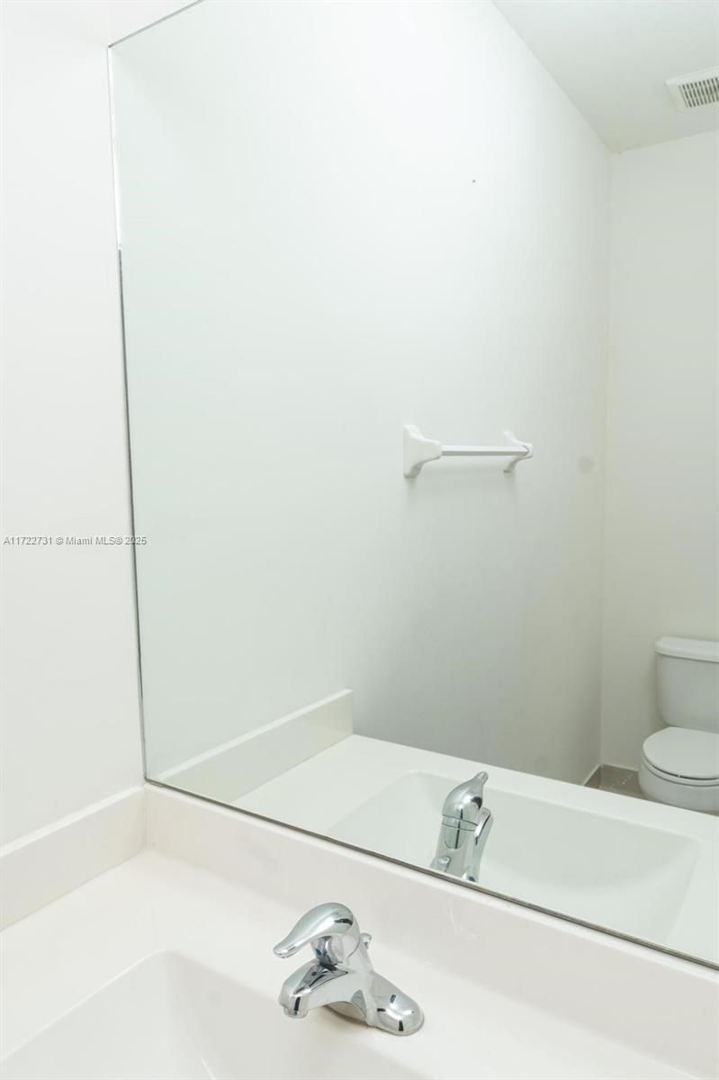 CHARLESTON COMMONS 2 - Residential