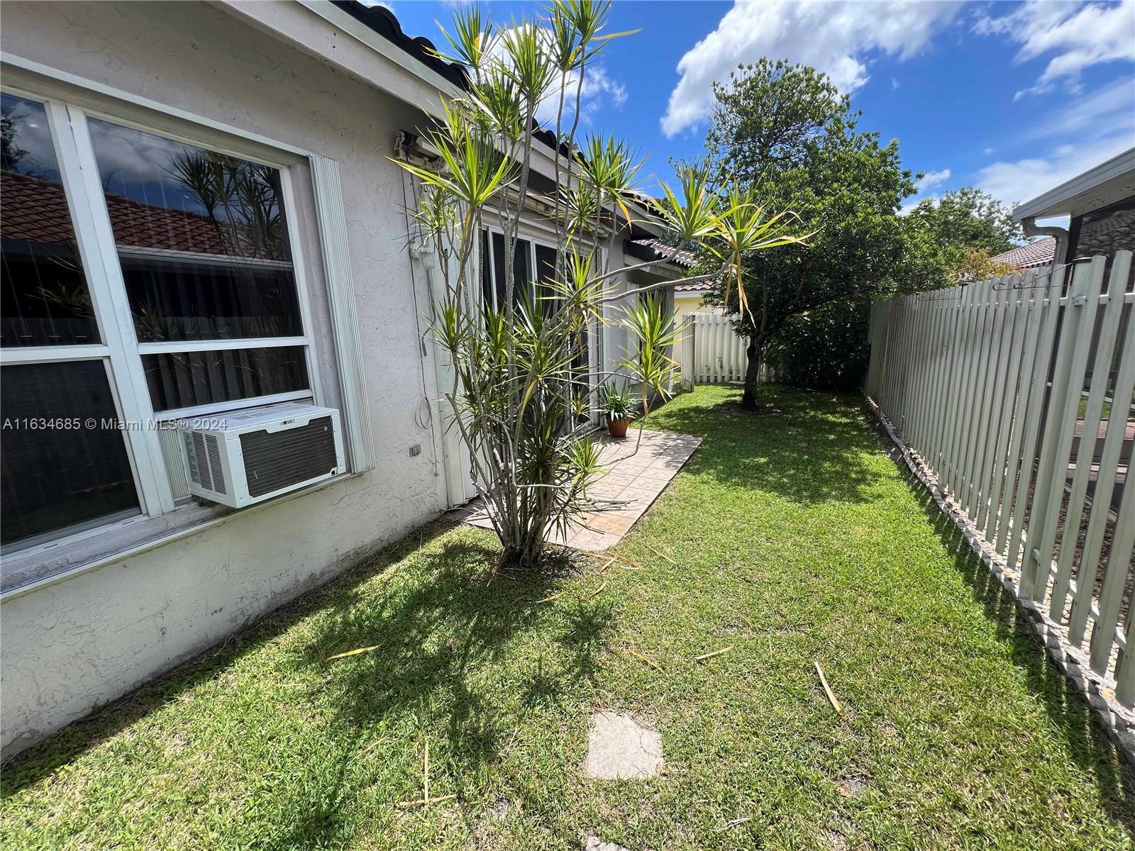PALM AIRE OAKS COURSE EST - Residential