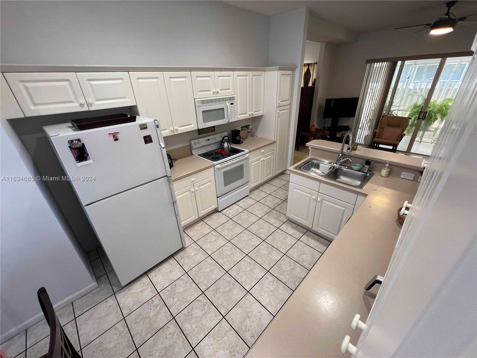 PALM AIRE OAKS COURSE EST - Residential