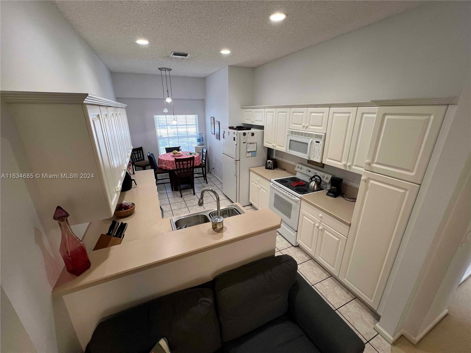 PALM AIRE OAKS COURSE EST - Residential