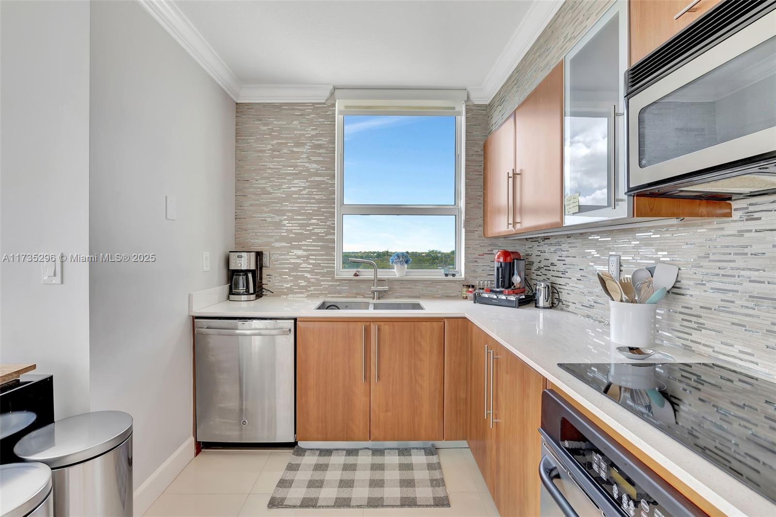 SYMPHONY SOUTH CONDO - Residential