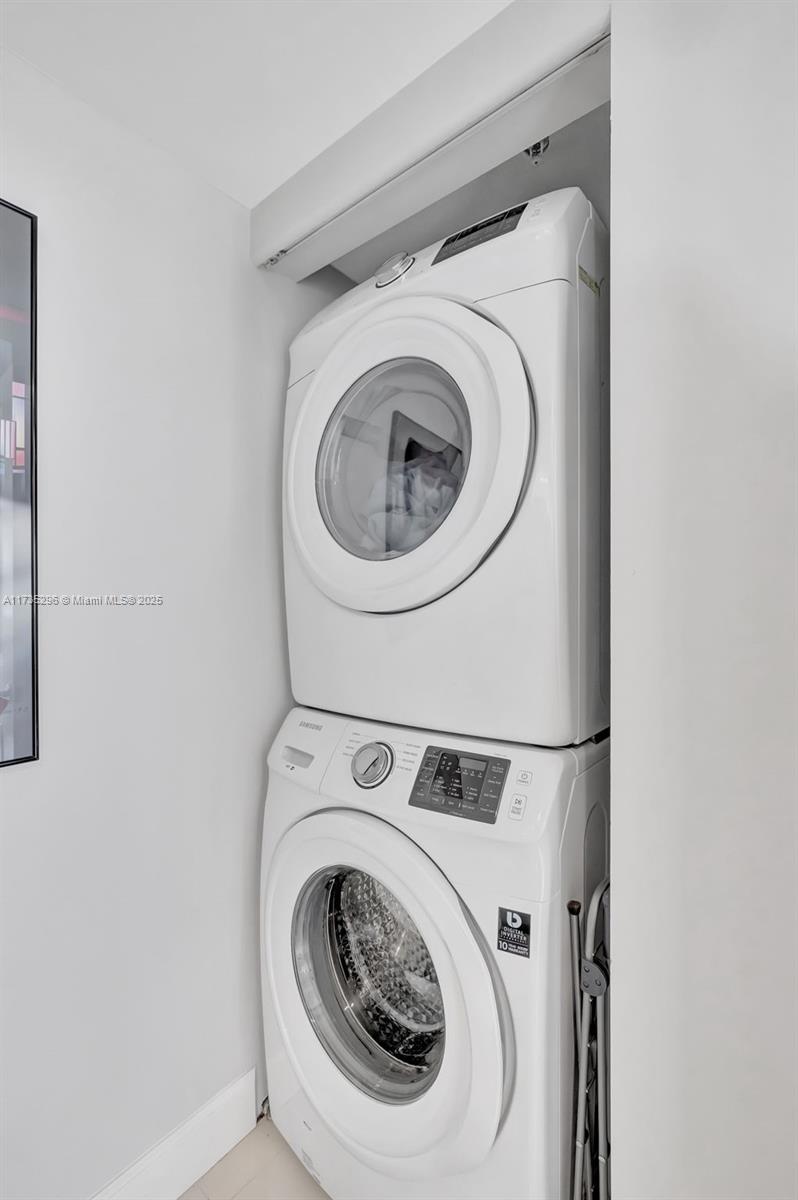 SYMPHONY SOUTH CONDO - Residential