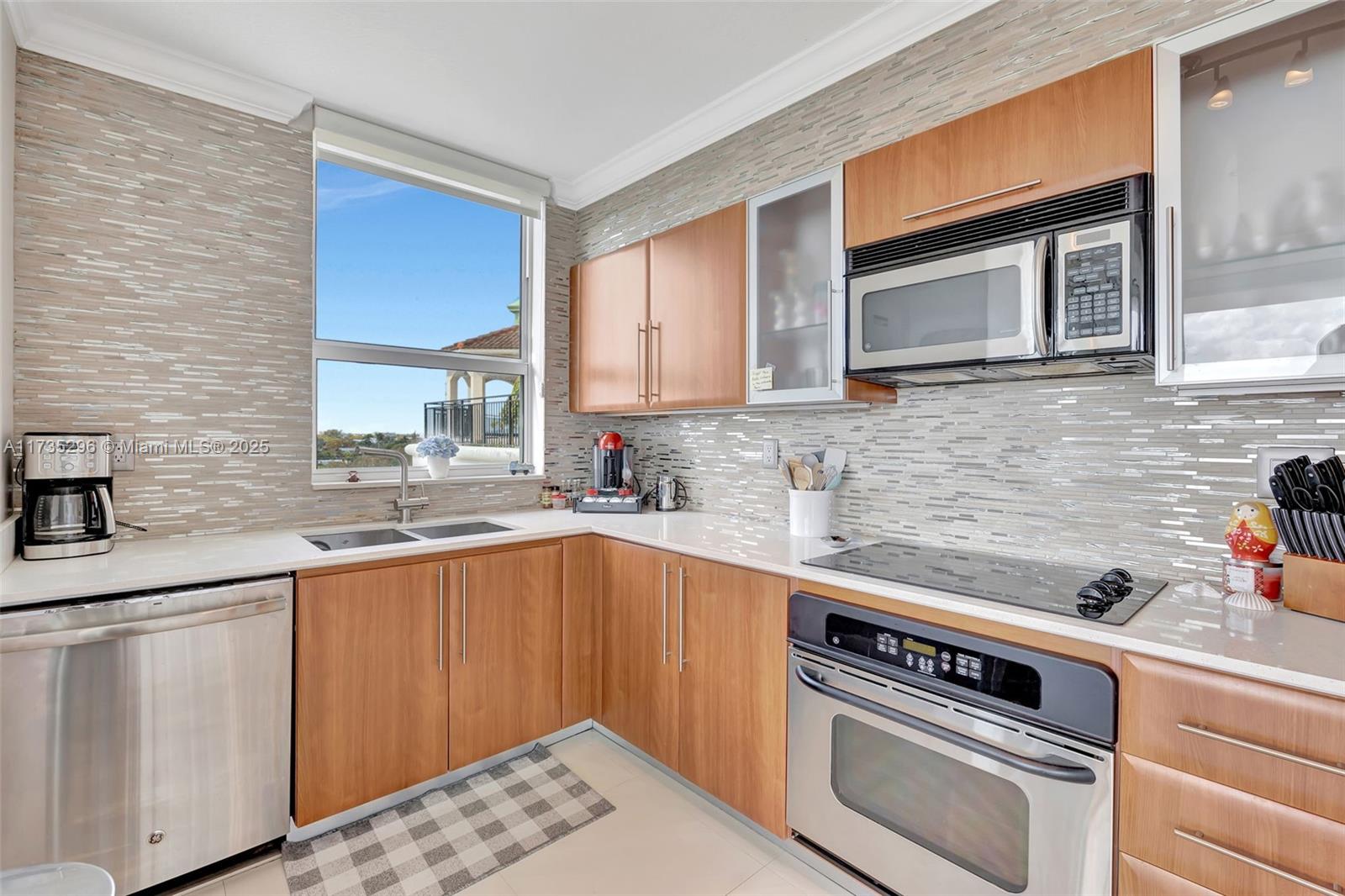 SYMPHONY SOUTH CONDO - Residential