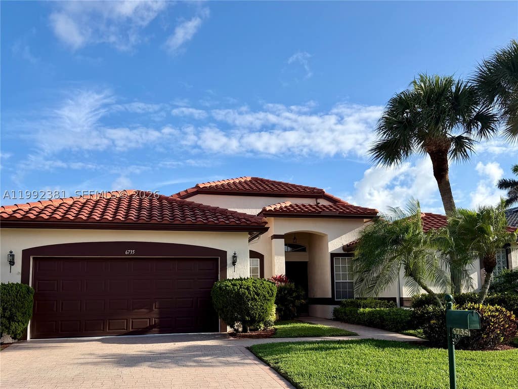Photo of 6735 Catania Dr, Boynton Beach, FL 33472 (MLS # A11992381)