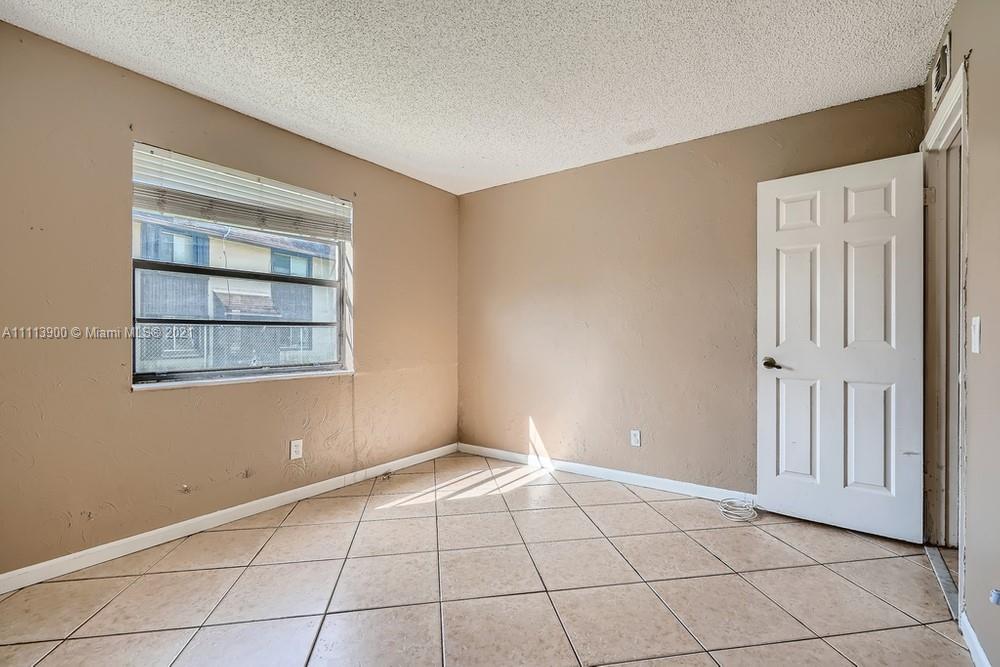 SHERWOOD VILLAGE CONDO - Residential