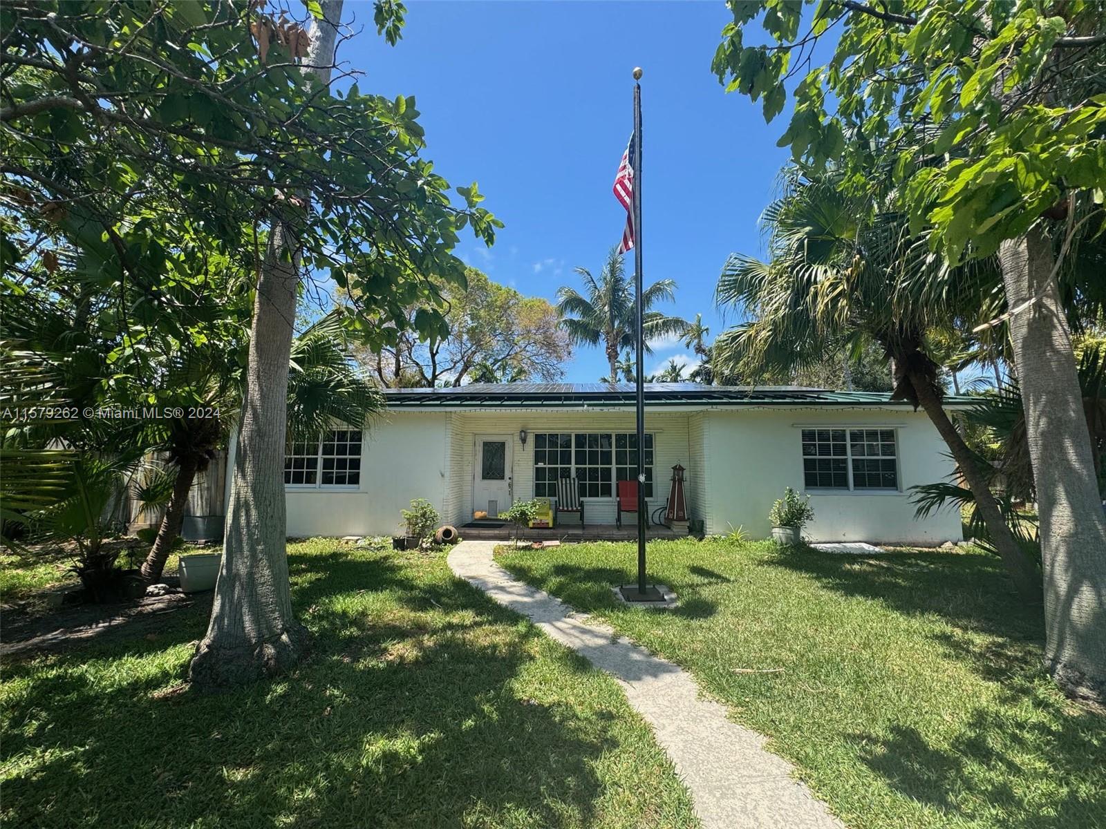 Property for Sale at 48 Se 8th St St, Dania Beach, Miami-Dade County, Florida - Bedrooms: 4 
Bathrooms: 2  - $675,000