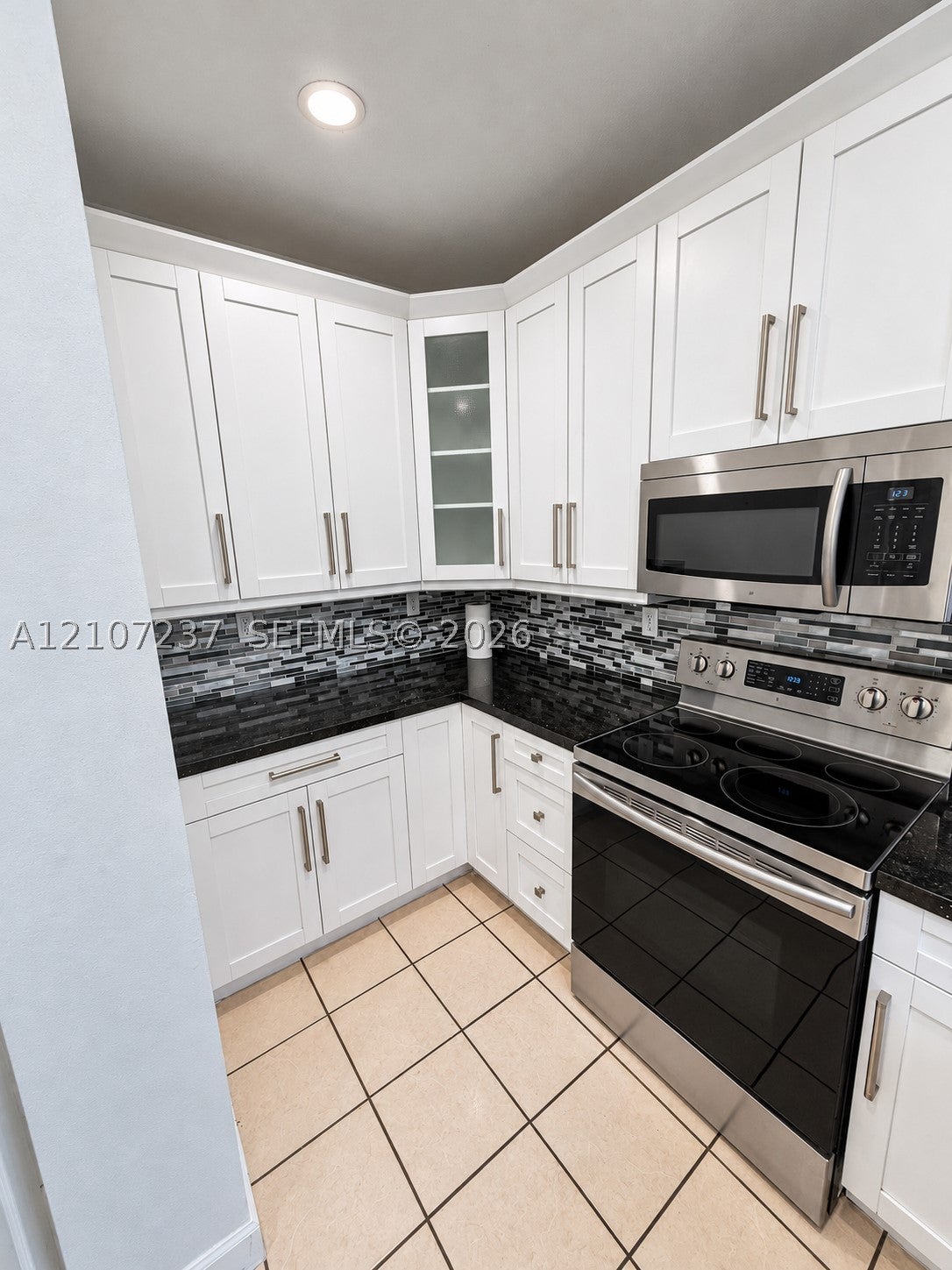 2529 NE 41st Ter