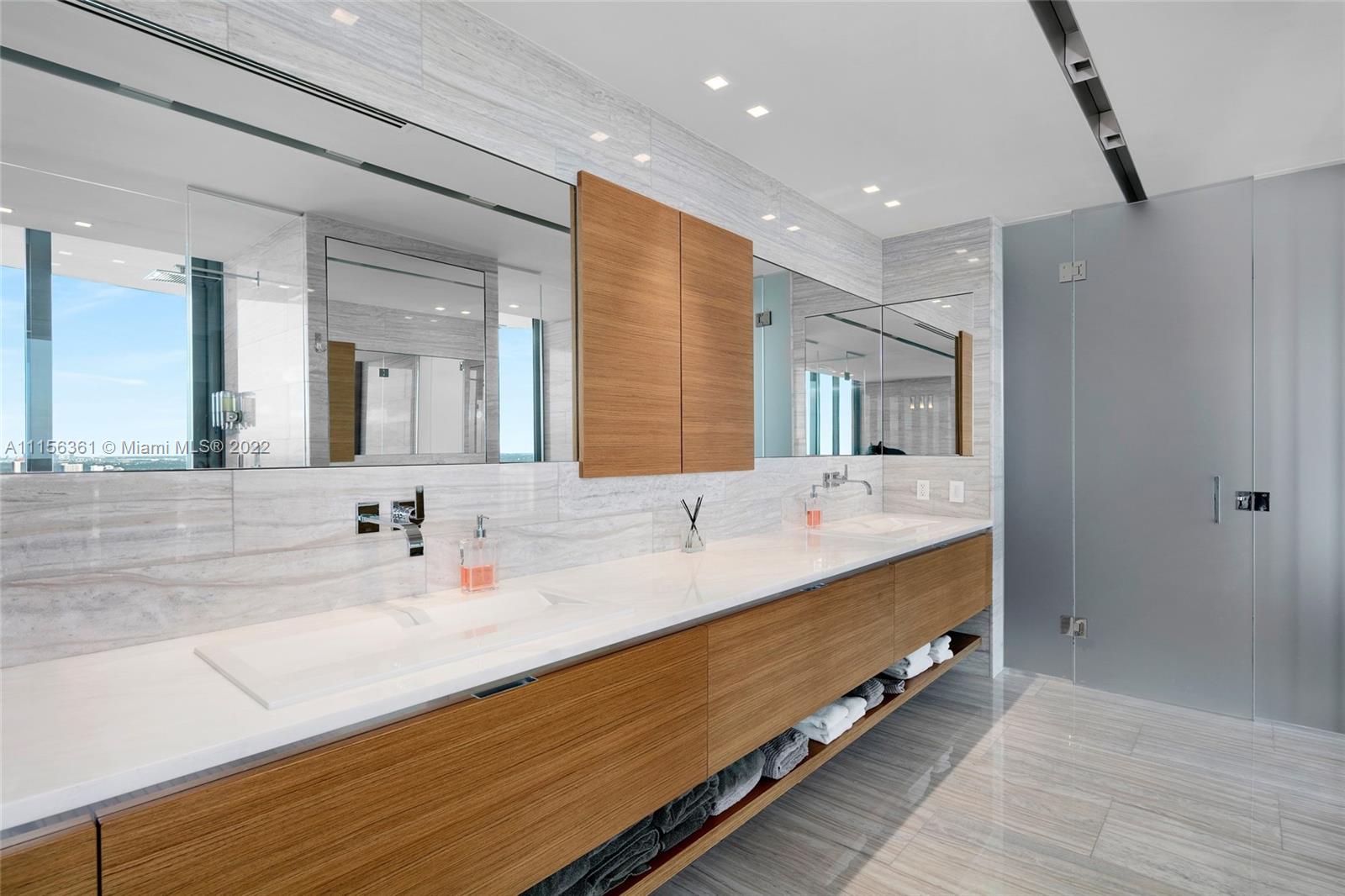 REGALIA CONDO - Residential