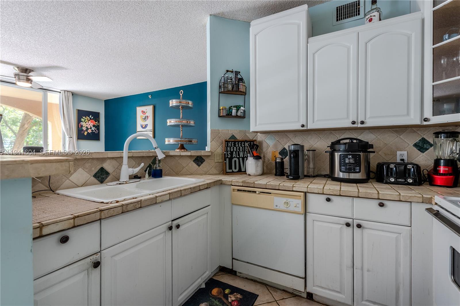 THE YACHT CLUB AT AVENTUR - Residential