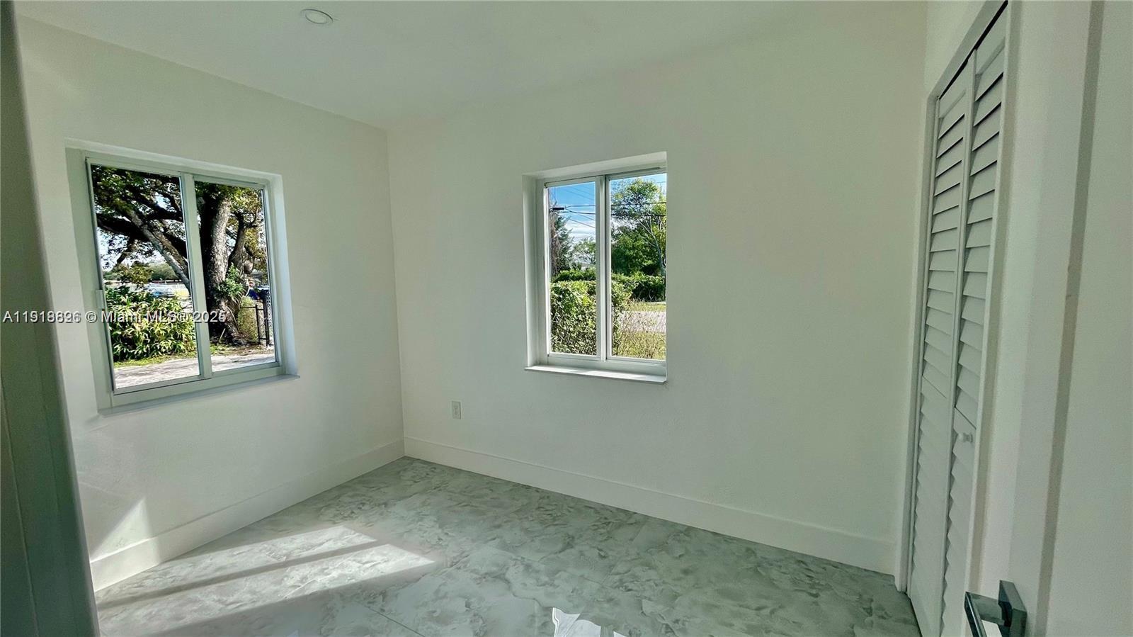 GOLDEN HIGHLANDS EST - Residential