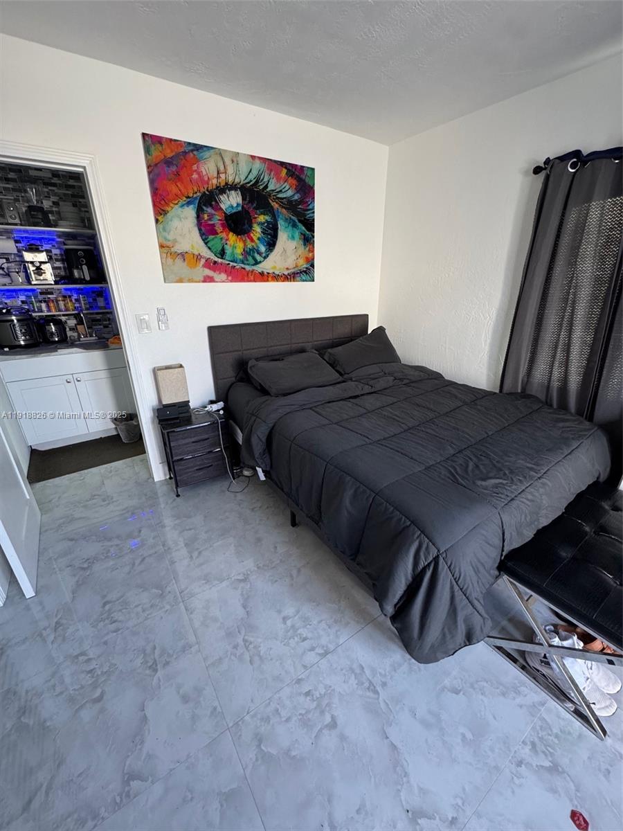 GOLDEN HIGHLANDS EST - Residential