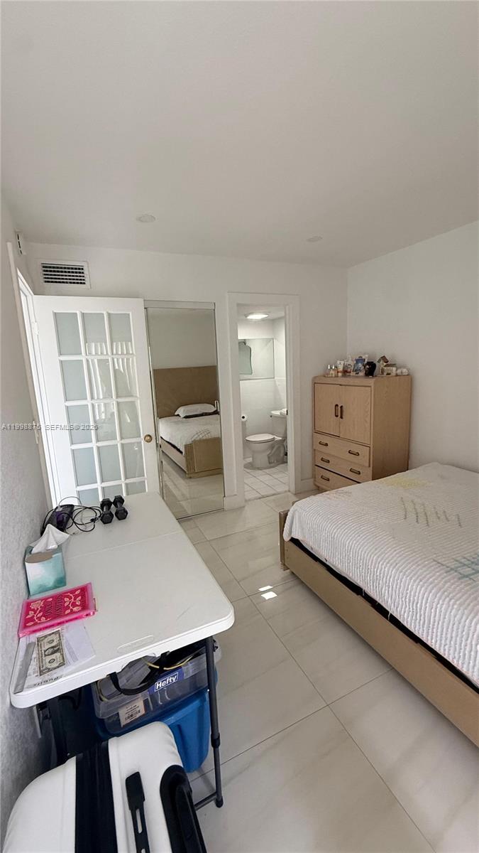 SUNSET VILLAS PHASE II CO - Residential Lease