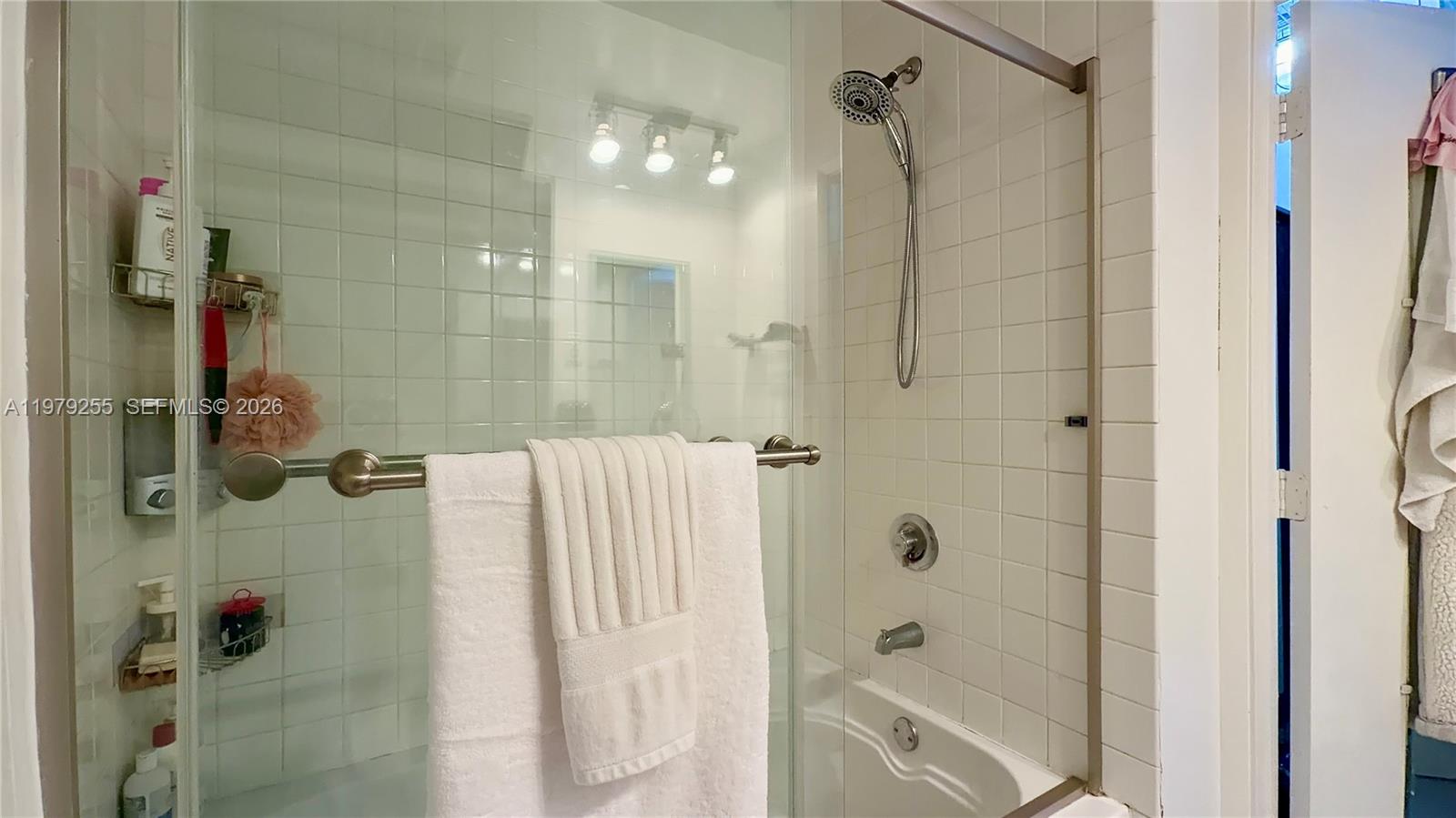 NEO LOFTS CONDO - Residential