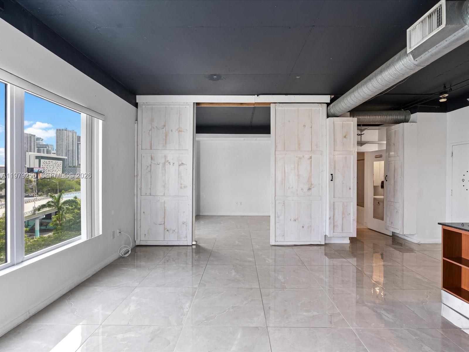 NEO LOFTS CONDO - Residential