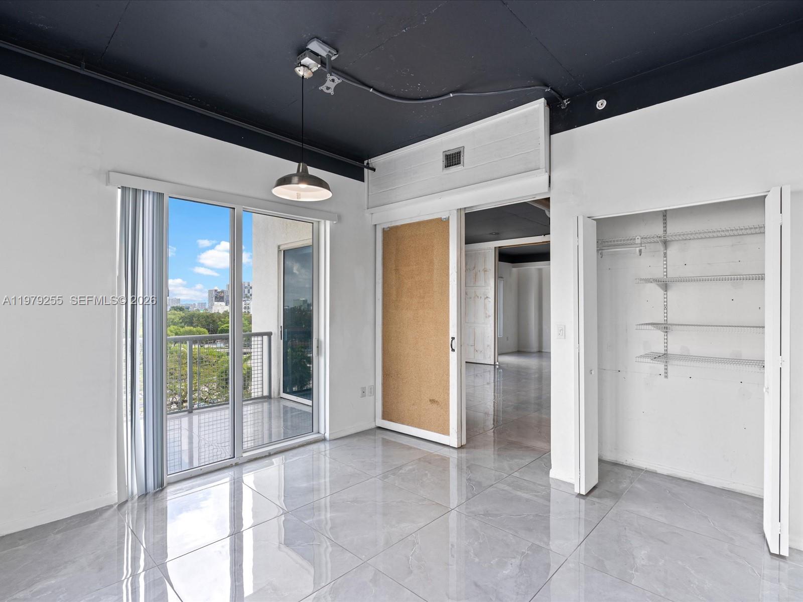 NEO LOFTS CONDO - Residential