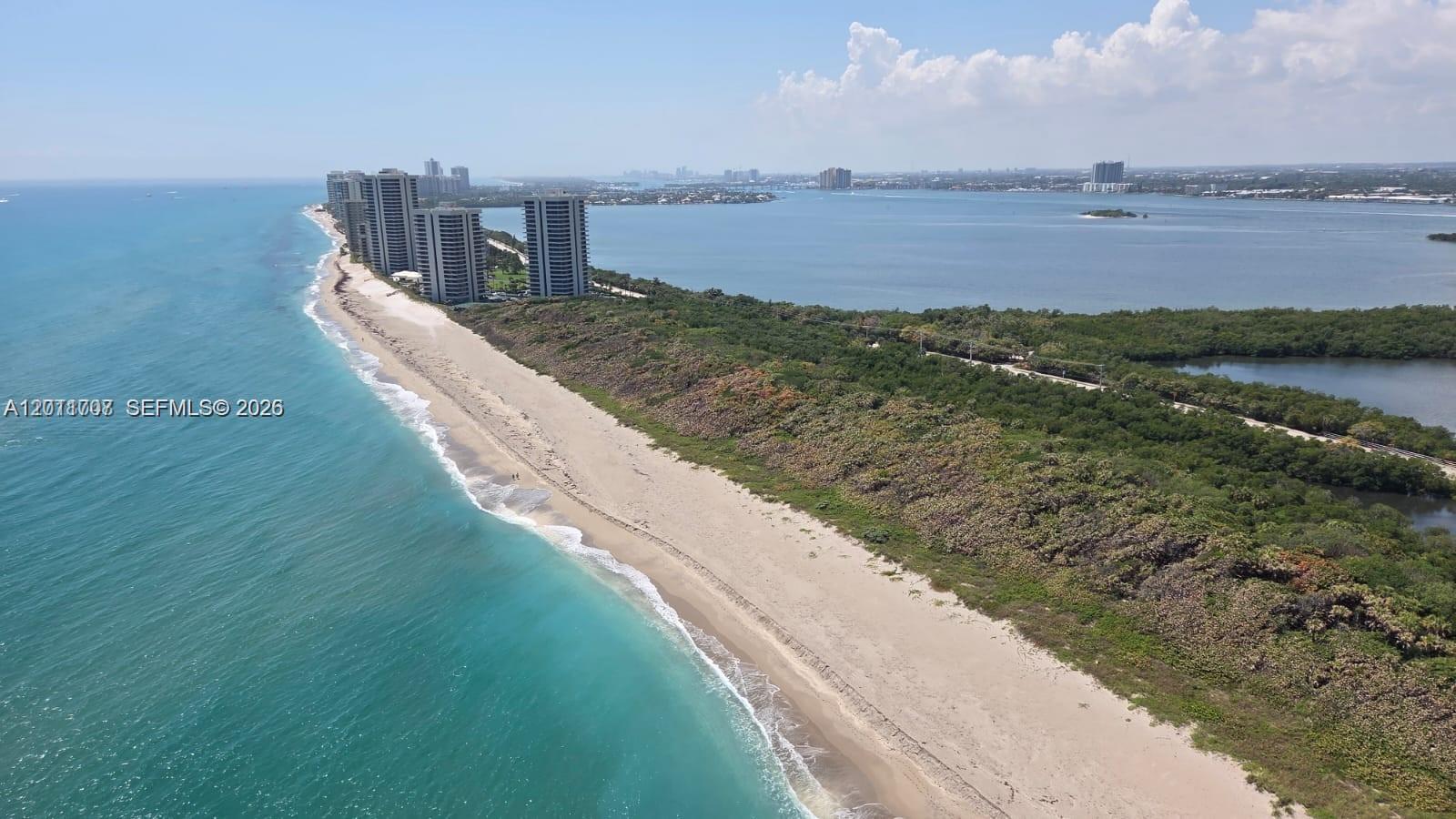 WATER GLADES CONDO - Residential