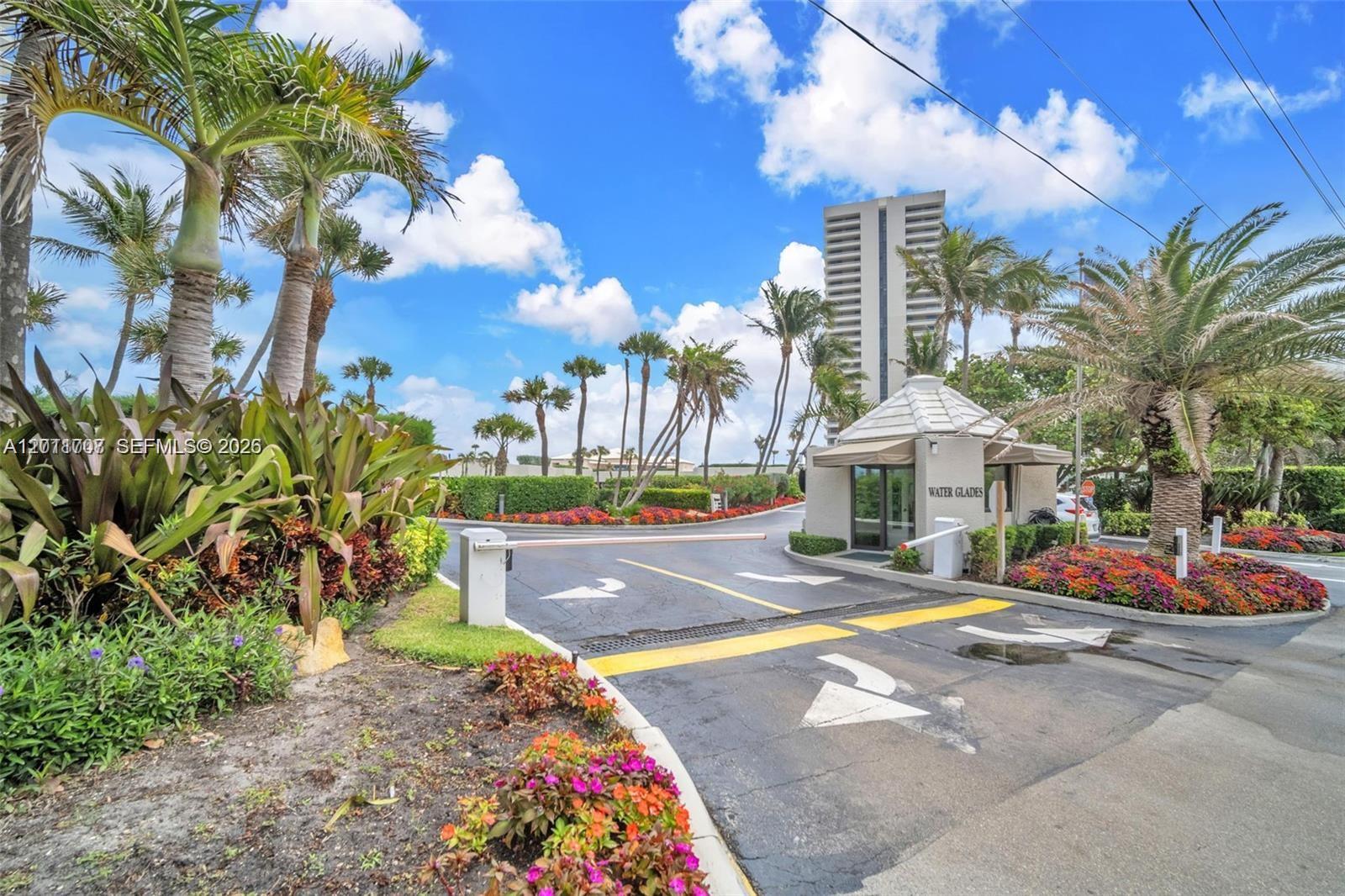 WATER GLADES CONDO - Residential