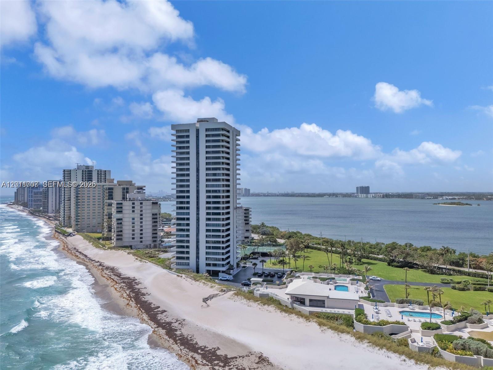 WATER GLADES CONDO - Residential