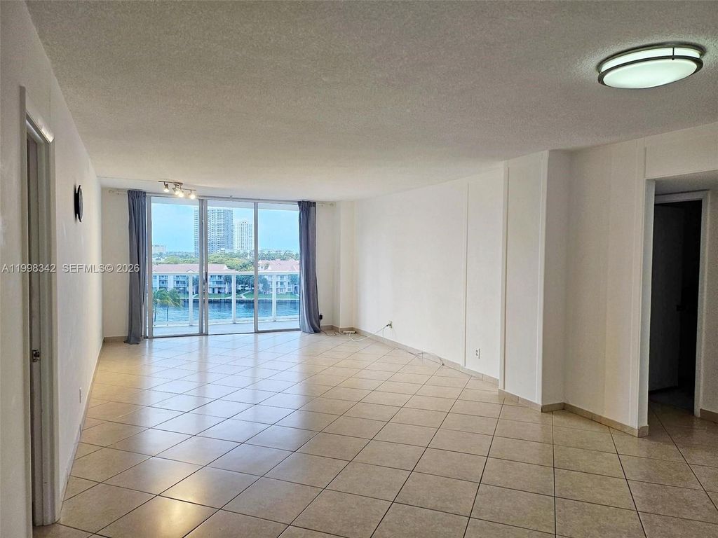 Photo of 3800 S Ocean Dr #611, Hollywood, FL 33019 (MLS # A11998342)