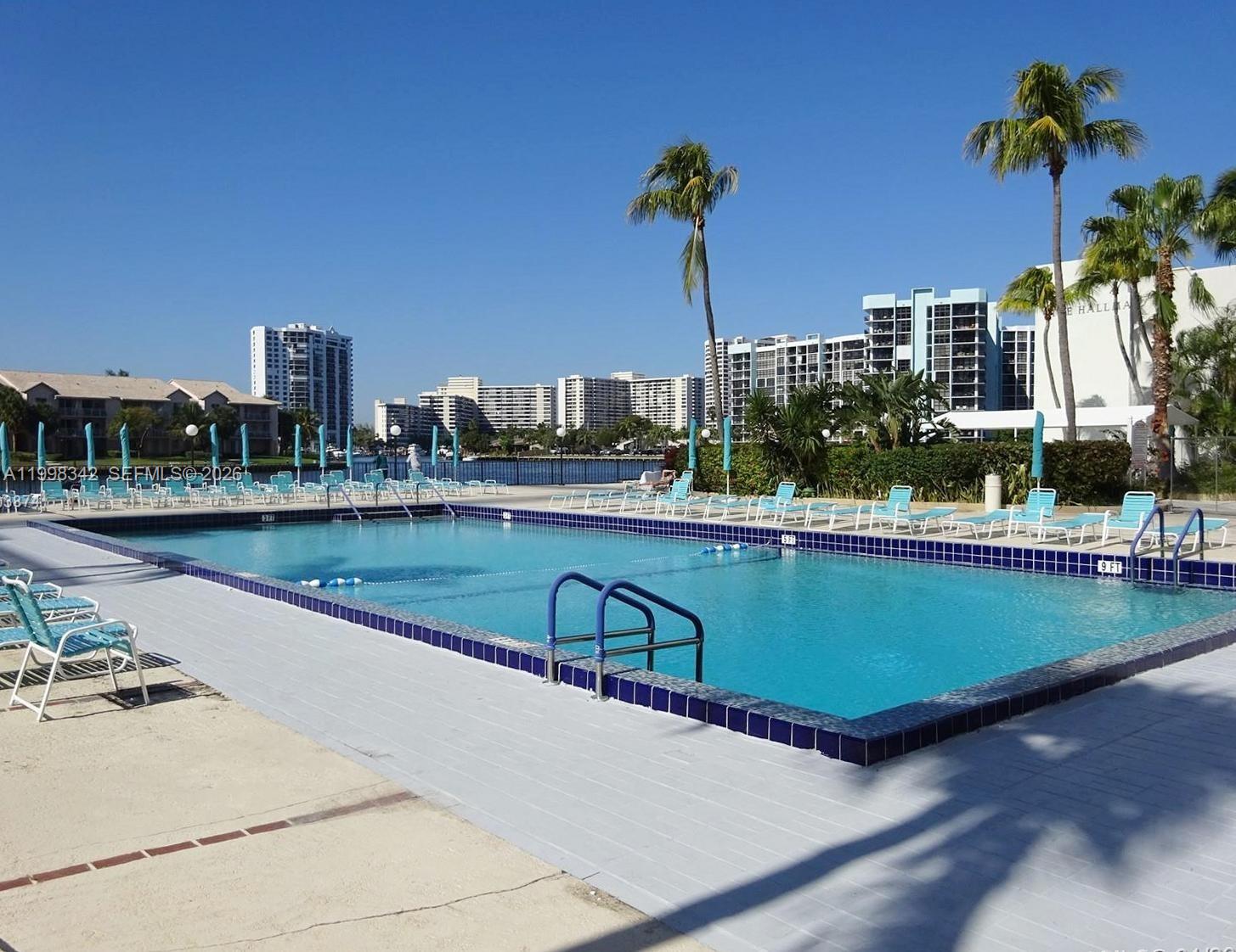 HALLMARK OF HOLLYWOOD COND - Residential Lease