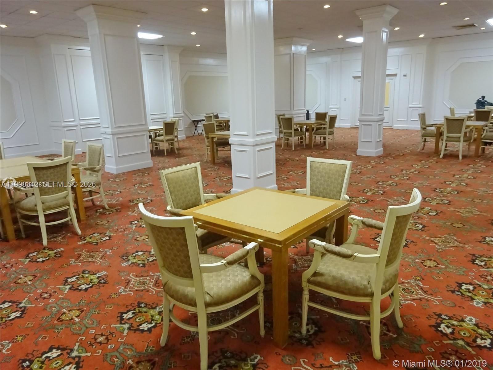 HALLMARK OF HOLLYWOOD COND - Residential Lease