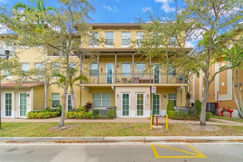 946 SW 147th Ave 2614 Pembroke Pines FL 33027