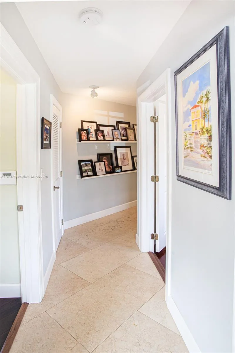 Miami, Florida 33157, United States, 3 Bedrooms Bedrooms, ,2 BathroomsBathrooms,Residential,Pending,12004