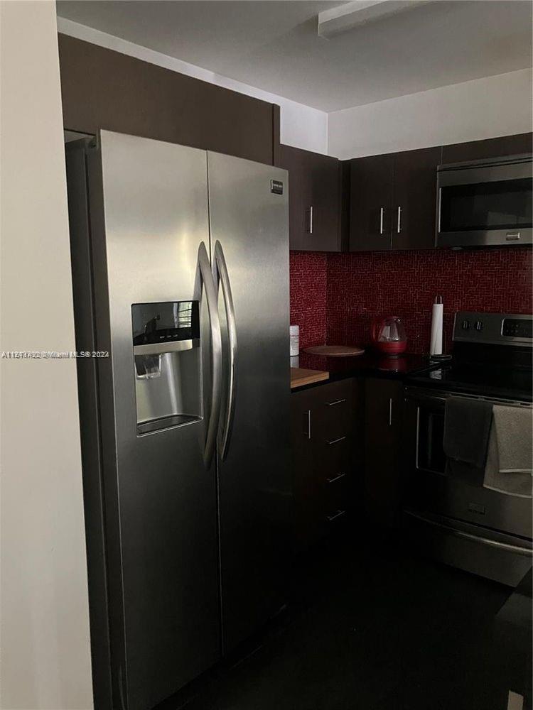 LINCOLN SUB - Residential Lease