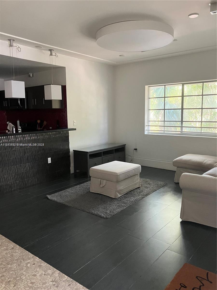 LINCOLN SUB - Residential Lease