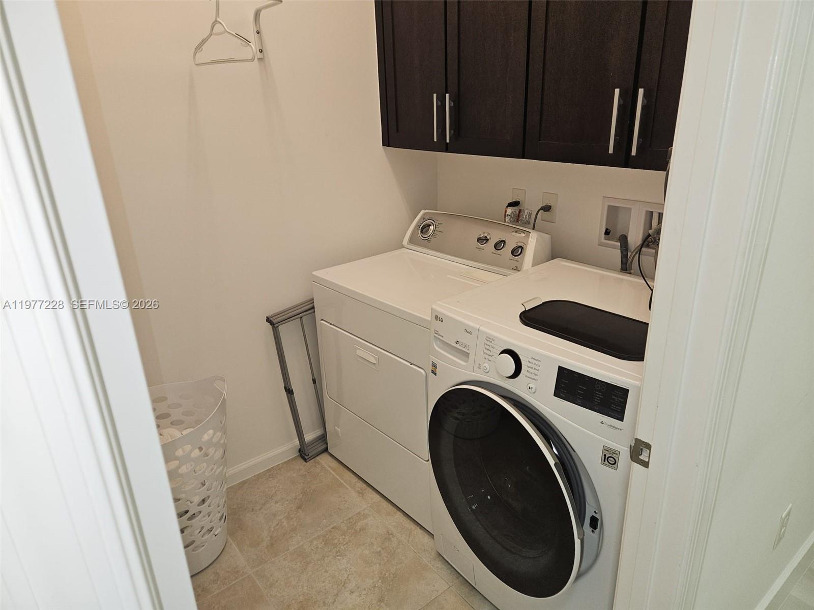 OAKLAND SAWGRASS EXPRESSW - Residential