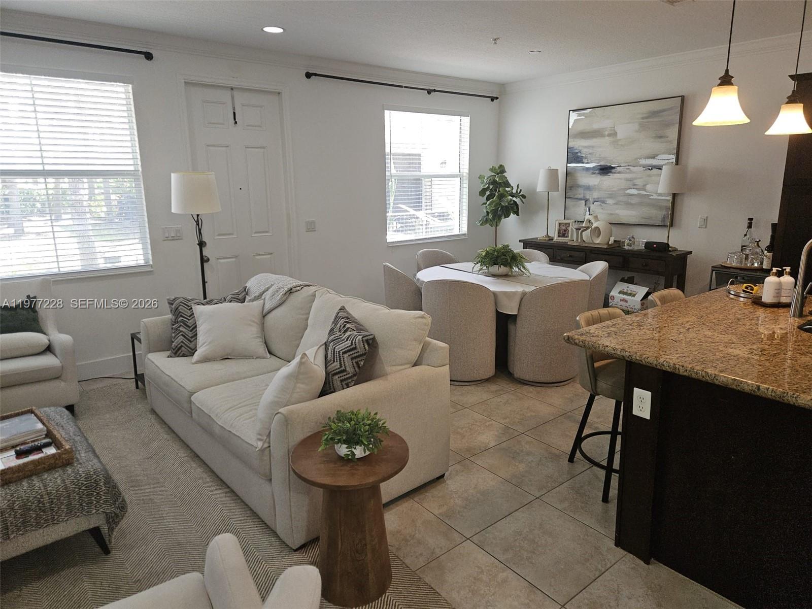 OAKLAND SAWGRASS EXPRESSW - Residential