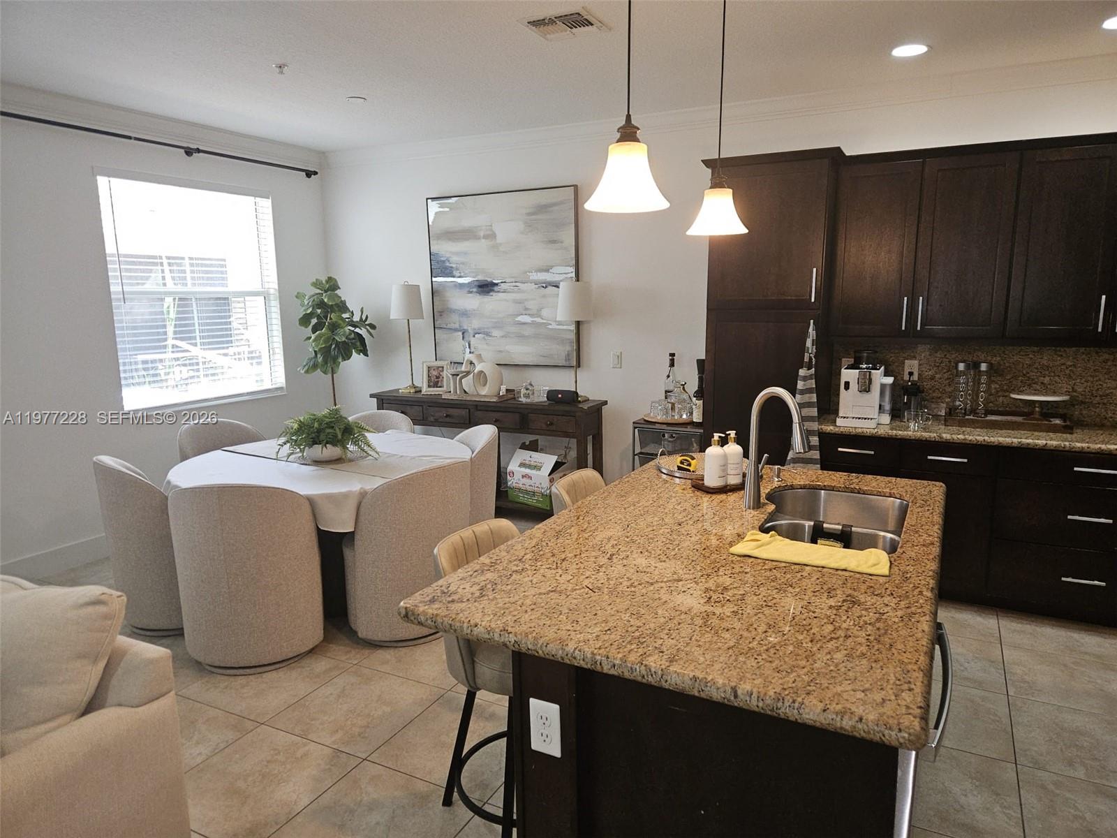 OAKLAND SAWGRASS EXPRESSW - Residential