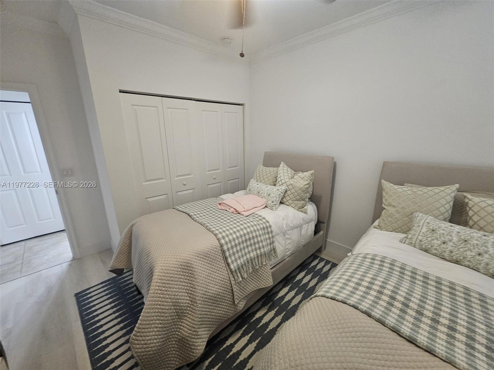 OAKLAND SAWGRASS EXPRESSW - Residential