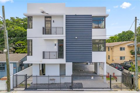 526 SW 2nd St 1 Miami FL 33130