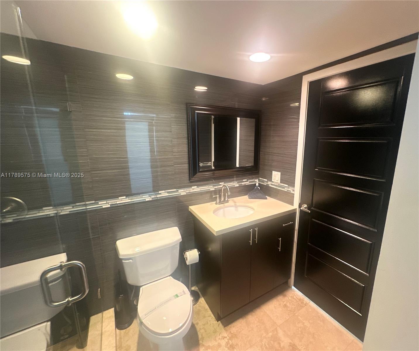 TIDES ON HOLLYWOOD BEACH - Residential