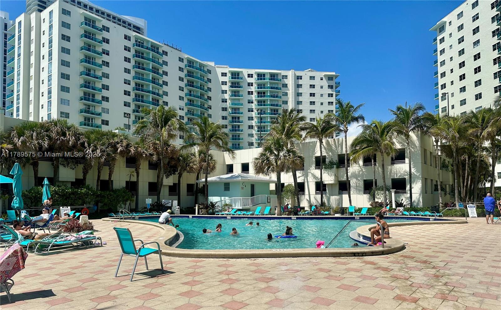 TIDES ON HOLLYWOOD BEACH - Residential