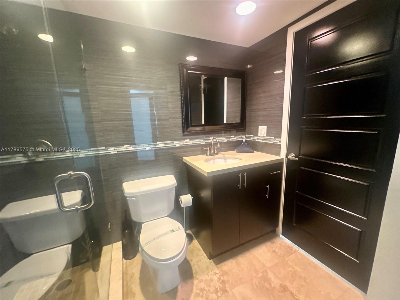 TIDES ON HOLLYWOOD BEACH - Residential