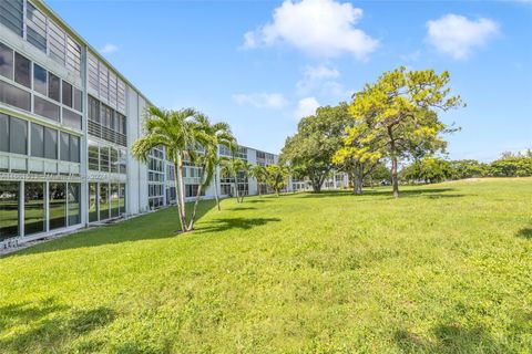 A home in Deerfield Beach