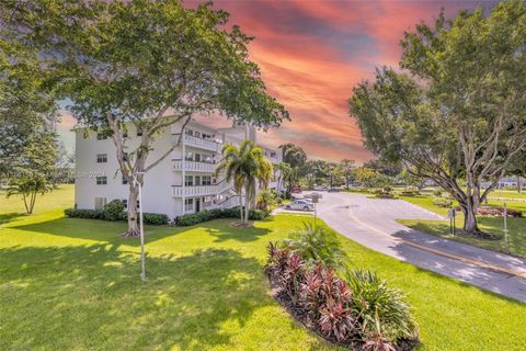 A home in Deerfield Beach