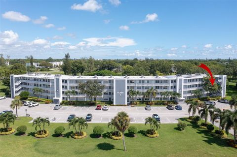 A home in Deerfield Beach