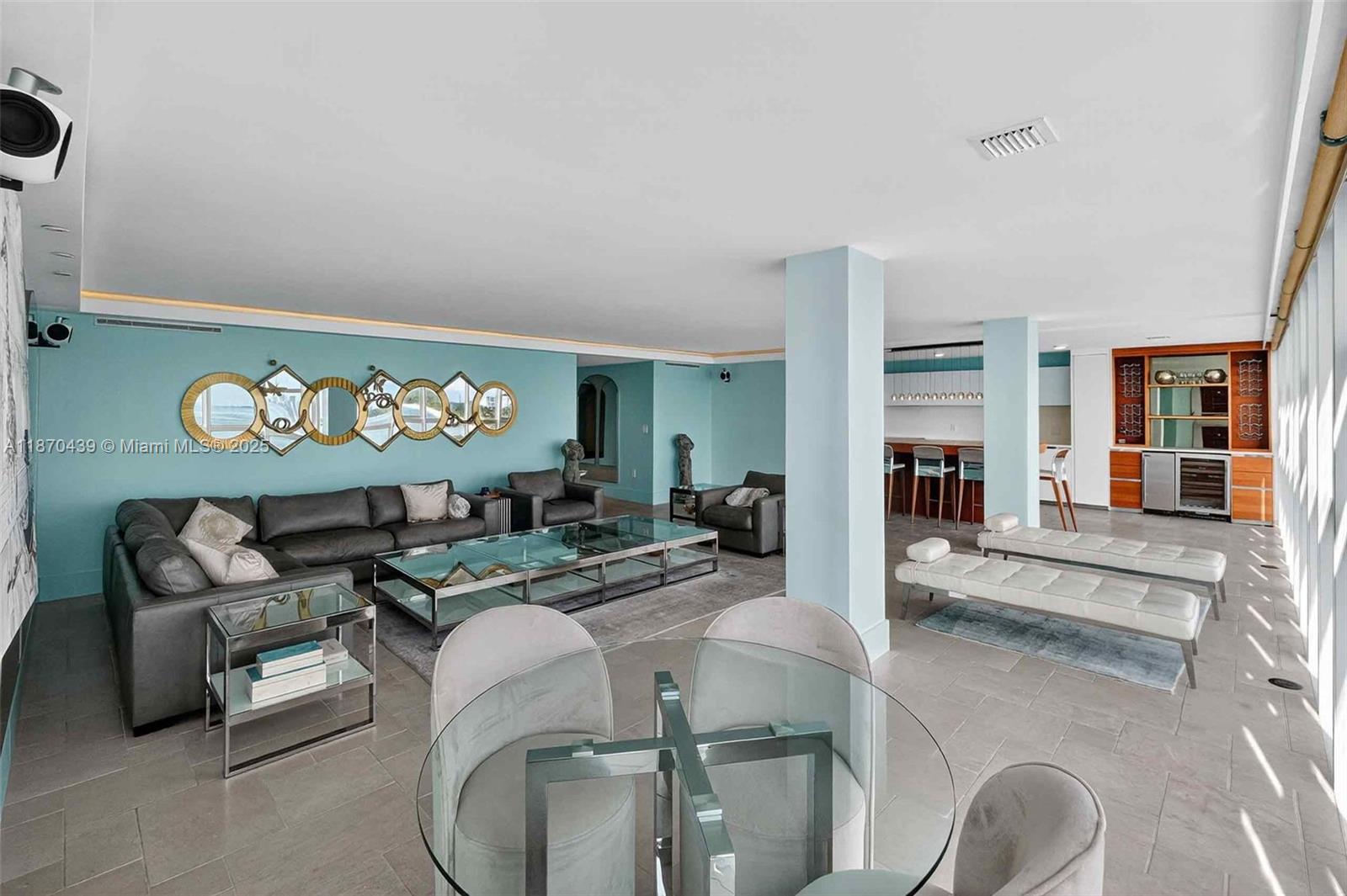 MAR-AZUL CONDO - Residential