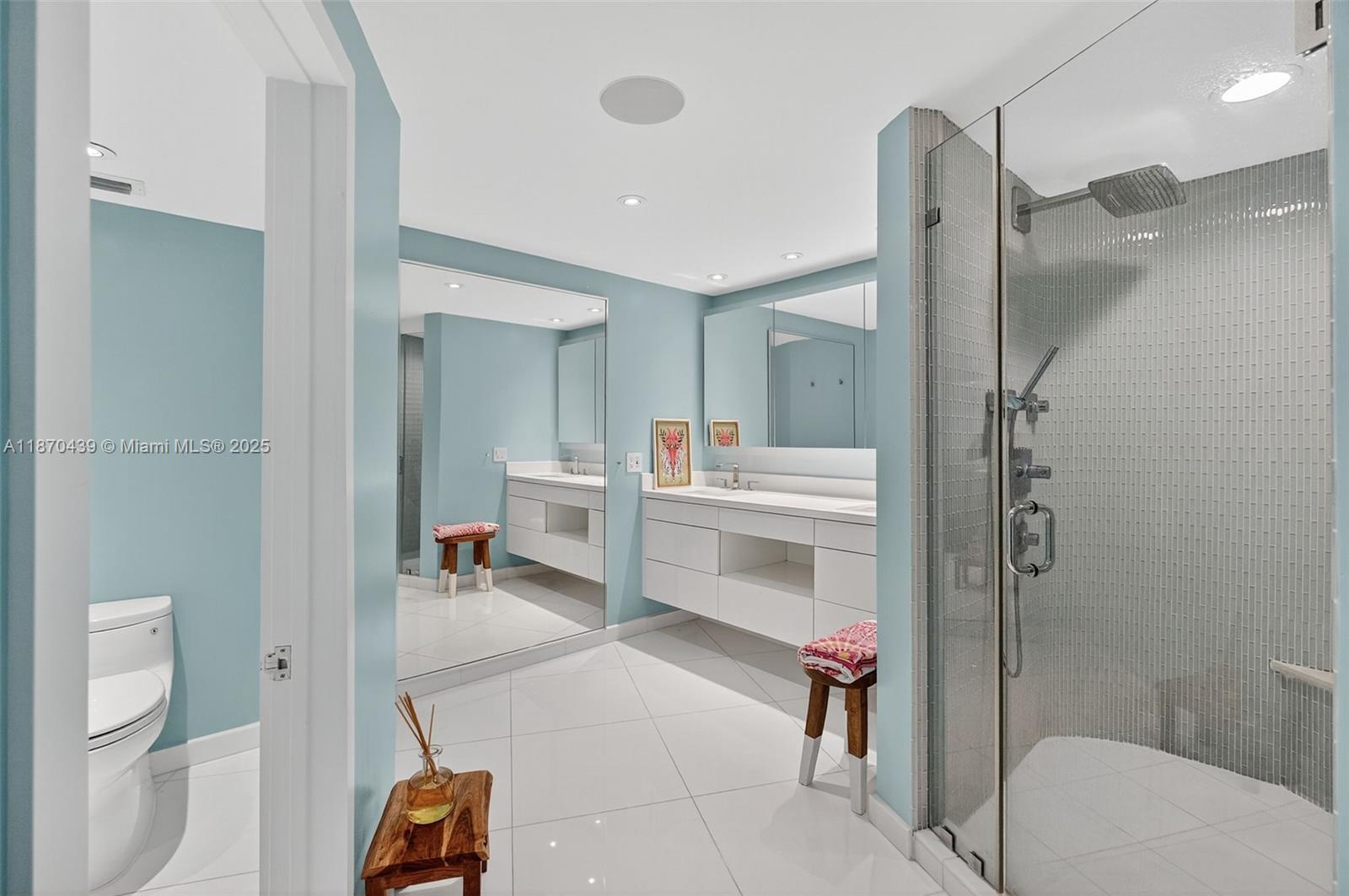 MAR-AZUL CONDO - Residential