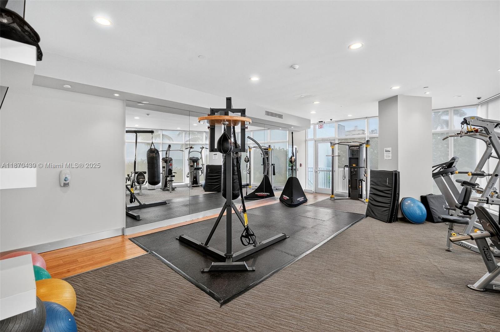 MAR-AZUL CONDO - Residential