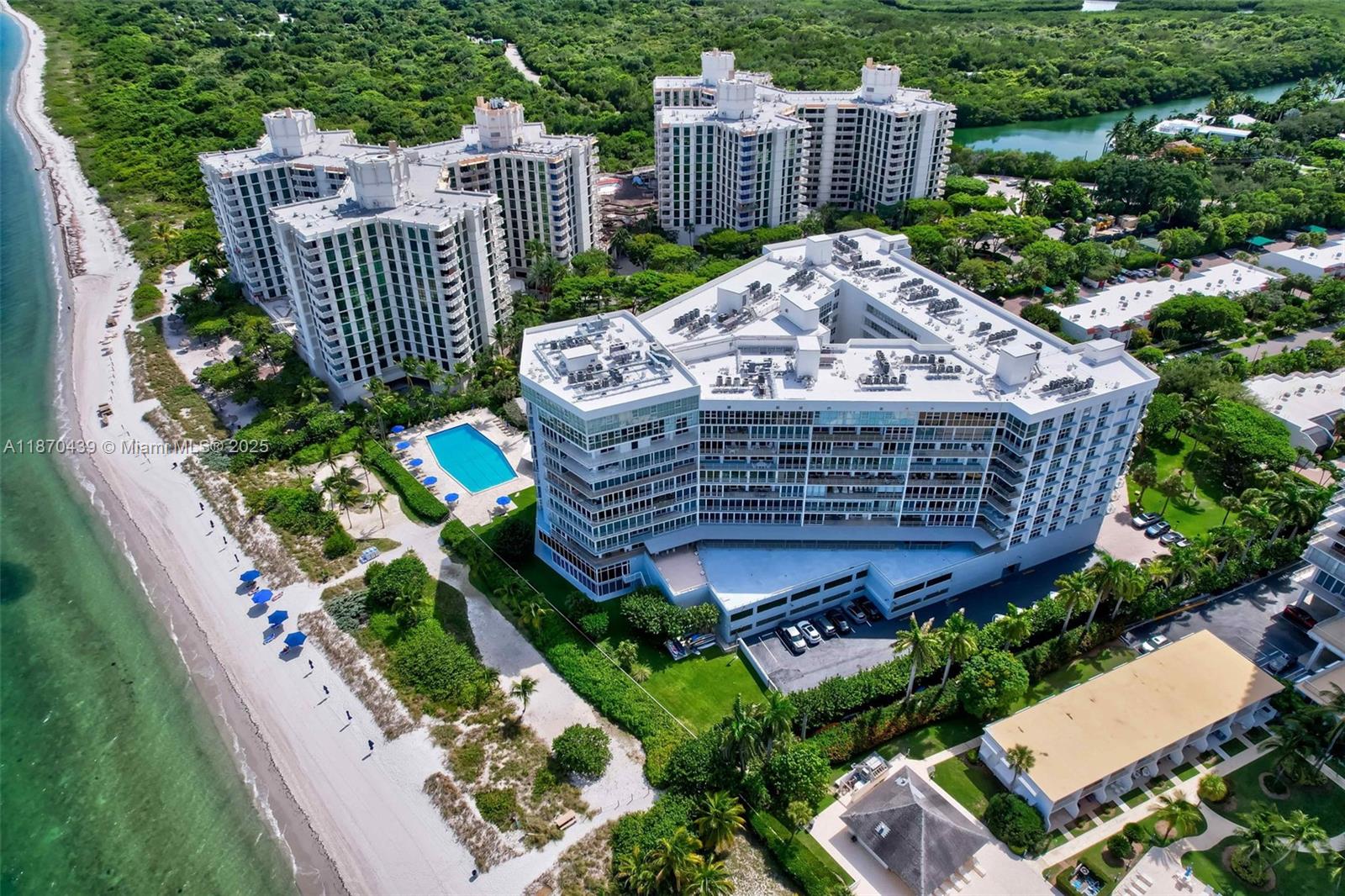 MAR-AZUL CONDO - Residential