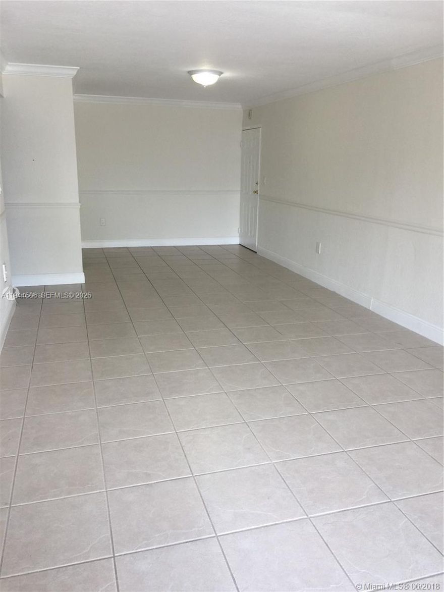 Beautiful and spacious 1-bedroom, 1-bathroom apartment located on the second floor of a well-maintained building. This unit features a comfortable and functional layout with ample living and dining areas—perfect for everyday living or entertaining. Enjoy your own private balcony, ideal for relaxing outdoors. The apartment includes two assigned parking spaces, offering added convenience and value. Water is included in the monthly rent. The large bedroom provides excellent closet space and plenty of natural light. Tenant in place until 1/19/2026.

Located in a quiet and central area, close to major highways, shopping centers, restaurants, and public transportation. On-site laundry facilities are available. Applicants with credit scores below 640 are required to pay a two-month security deposit. Easy to show. Don’t miss this opportunity to live in a well-located, well-kept, and affordable apartment. Available for immediate occupancy upon HOA approval.