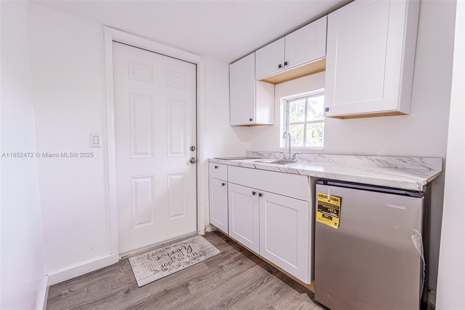 ATLANTIC PARK GARDENS DEL - Residential Lease