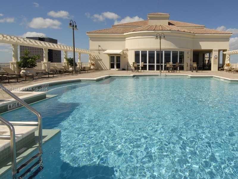 NURIVER LANDING CONDO - Residential